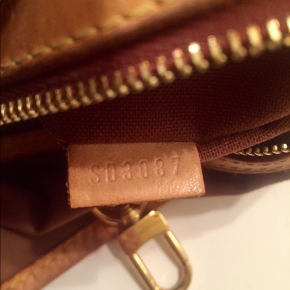 Louis Vuitton vertical batignolles - Picture 4 of 8